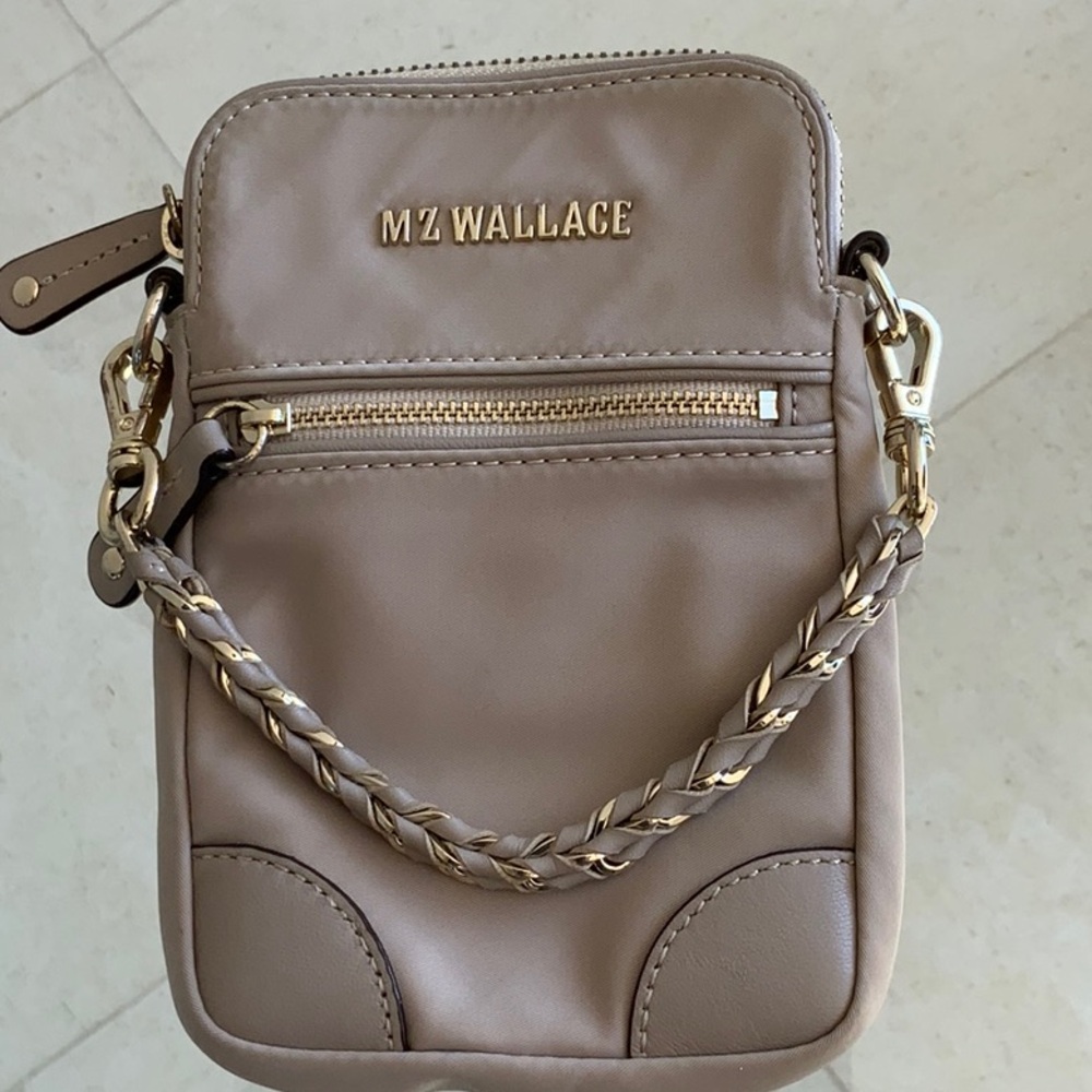 MZ Wallace Tan Crossbody Bag with Adjustable Strap and Everyday Style - Picture 5 of 9